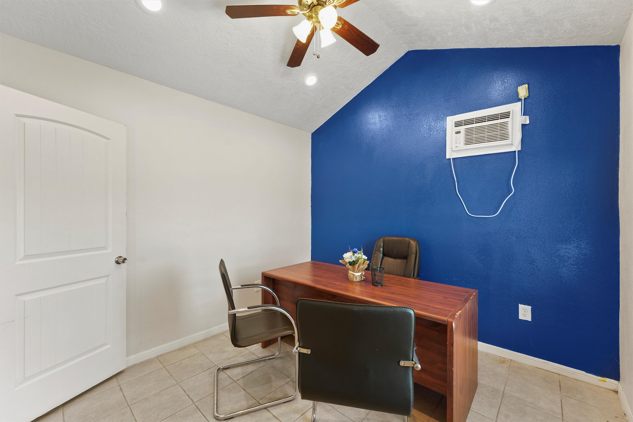 6455 Cunningham Road Houston, TX 77041 - Photo 13 of 30