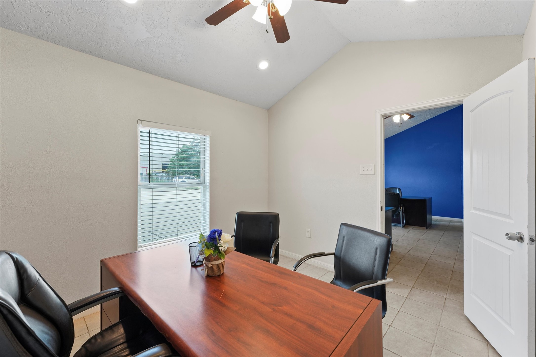 6455 Cunningham Road Houston, TX 77041 - Photo 14 of 30