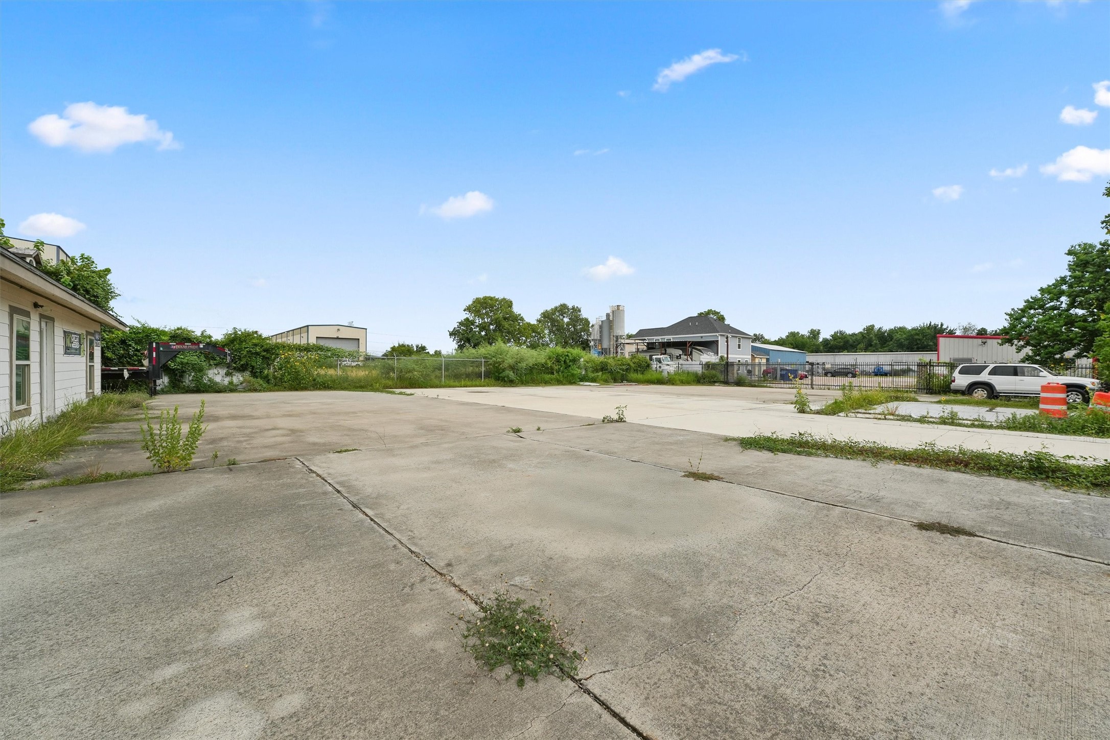 6455 Cunningham Road Houston, TX 77041 - Photo 20 of 30