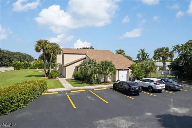 $1,650 | 7012 Constitution Boulevard, Unit 206, Fort Myers, FL 33967