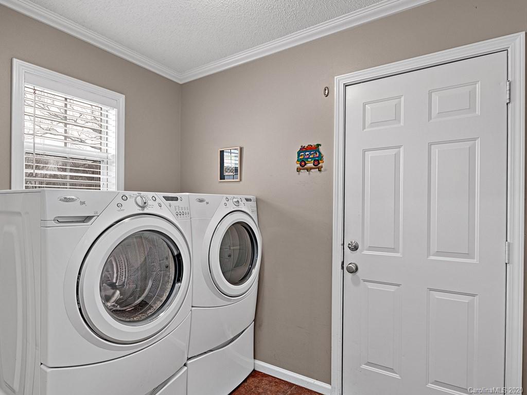 192 Smith Knolls Road Fairview, NC 28730 - Photo 13 of 36 Gallery Image 13
