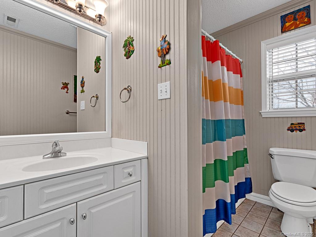 192 Smith Knolls Road Fairview, NC 28730 - Photo 22 of 36 Gallery Image 22