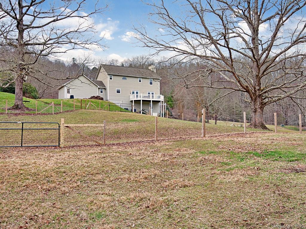 192 Smith Knolls Road Fairview, NC 28730 - Photo 29 of 36 Gallery Image 29