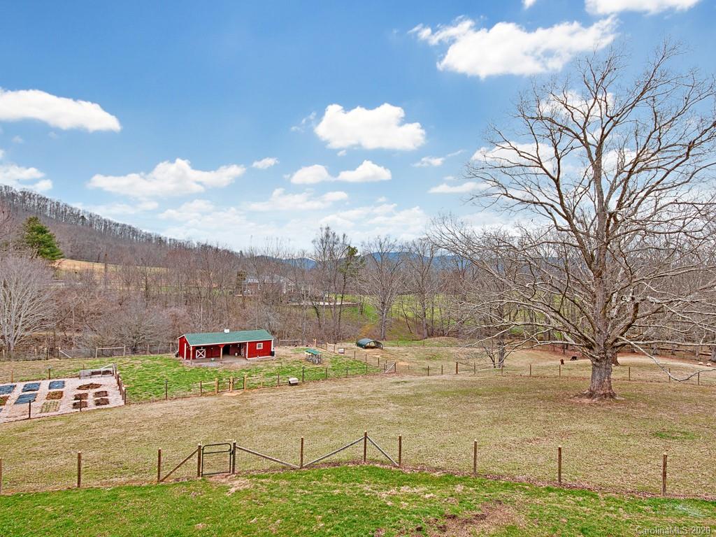 192 Smith Knolls Road Fairview, NC 28730 - Photo 35 of 36 Gallery Image 35