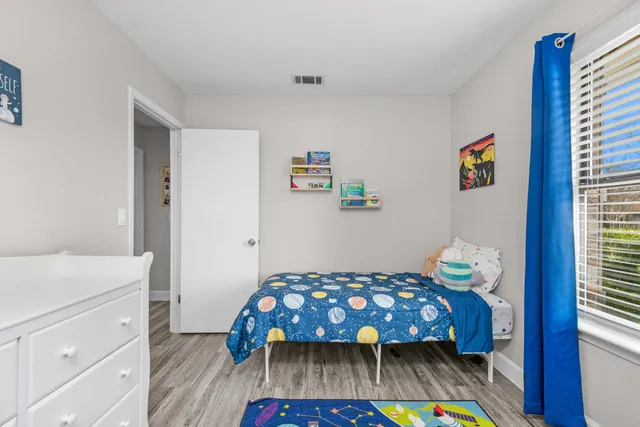 $318,500 | 827 Boulevard De L'Orleans, Mary Esther, FL 32569