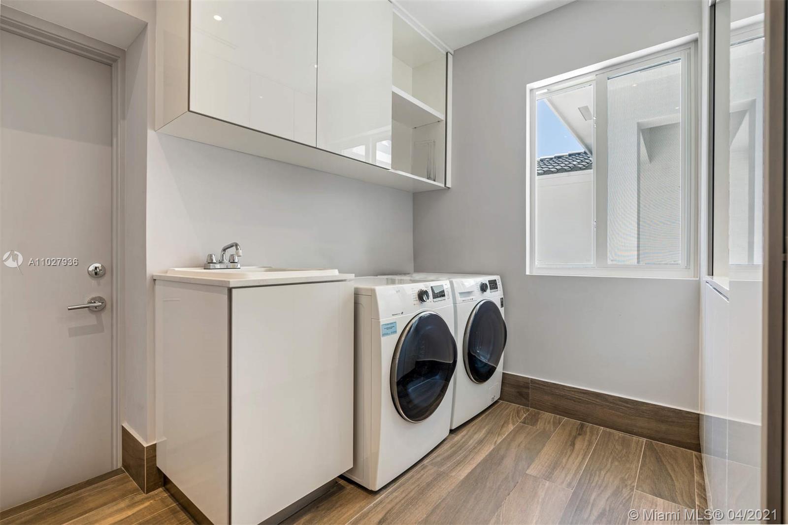 9528 Bay Drive Surfside, FL 33154 - Photo 20 of 27