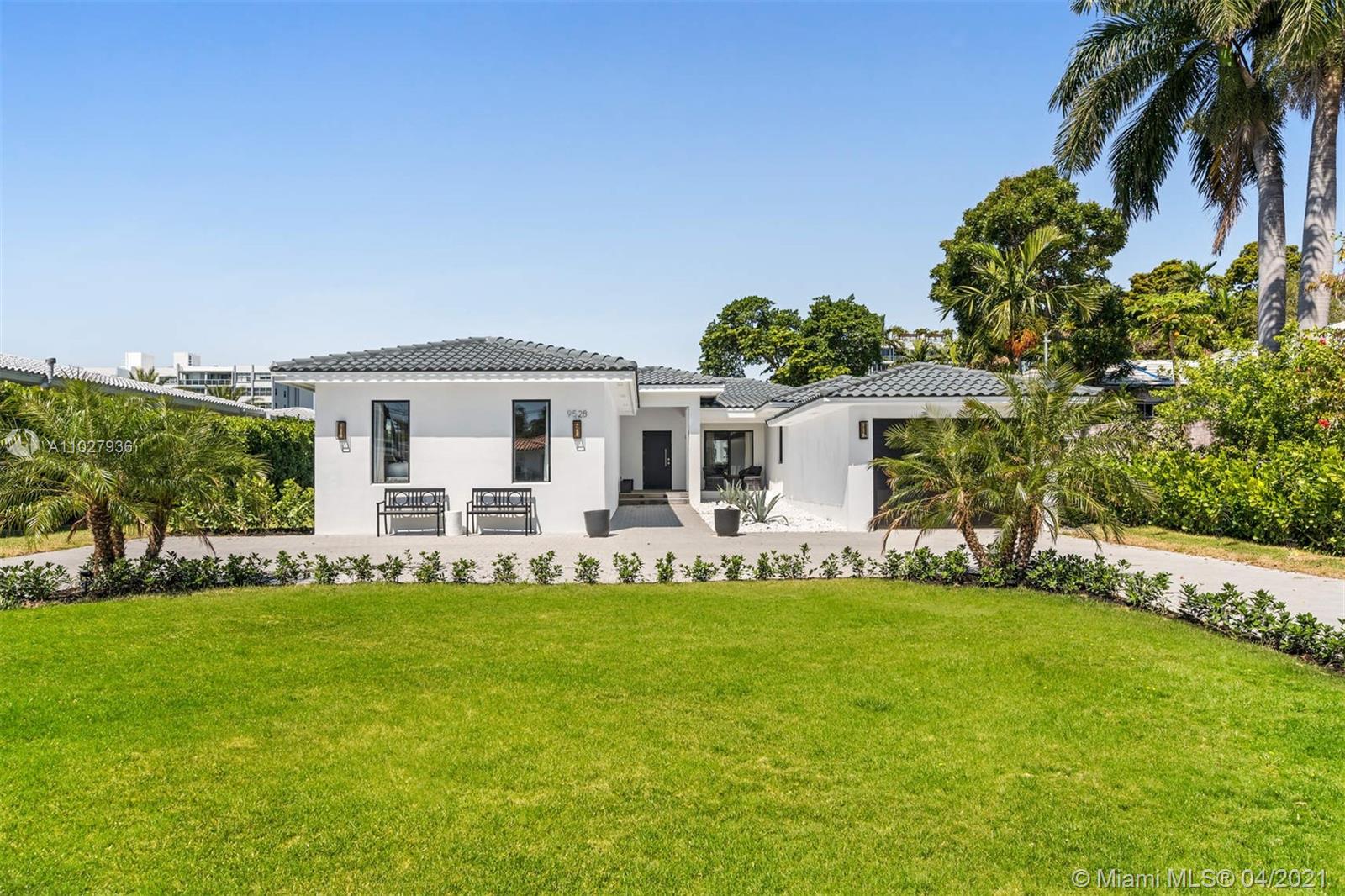 9528 Bay Drive Surfside, FL 33154 - Photo 3 of 27