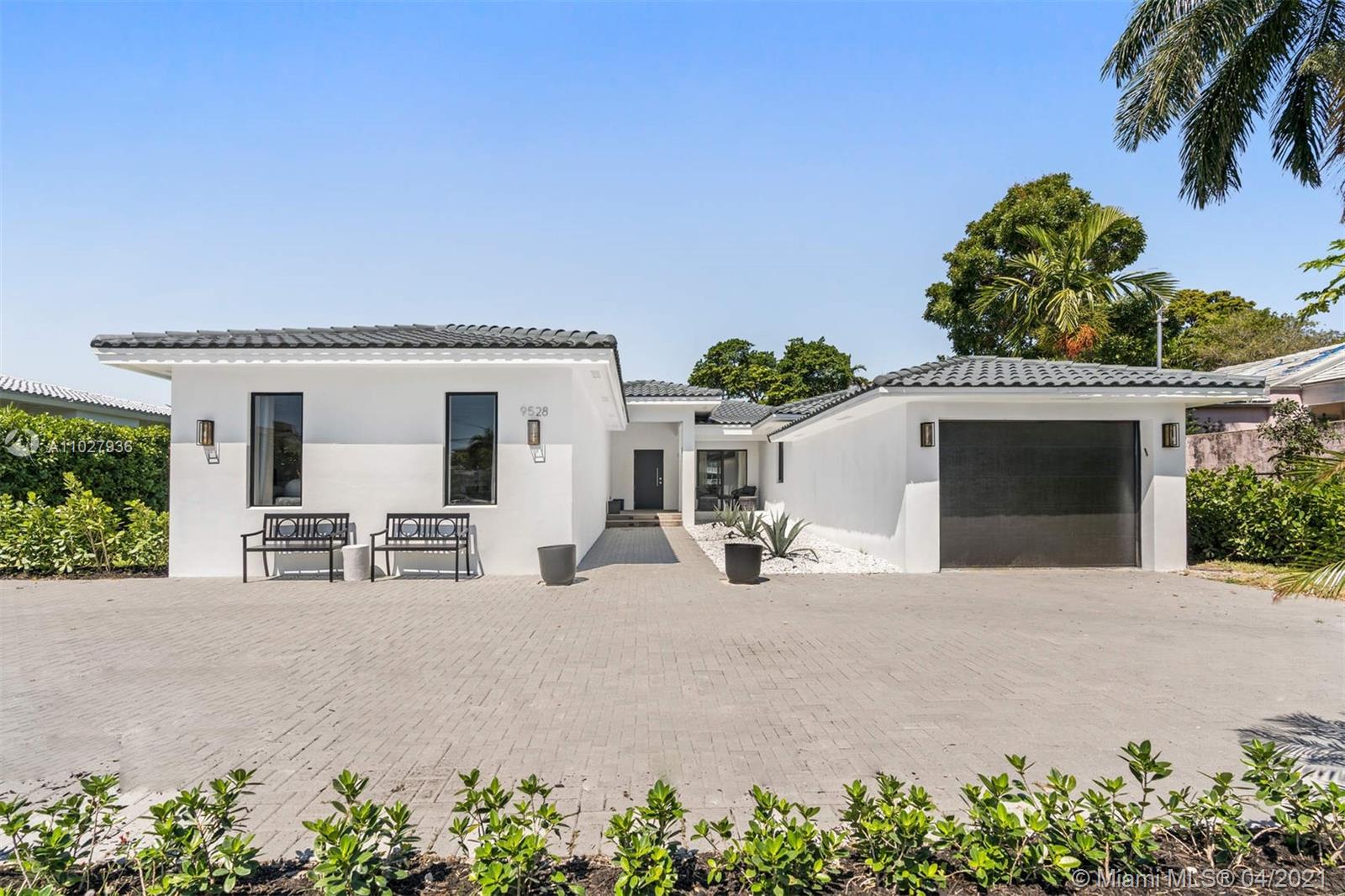 9528 Bay Drive Surfside, FL 33154 - Photo 4 of 27