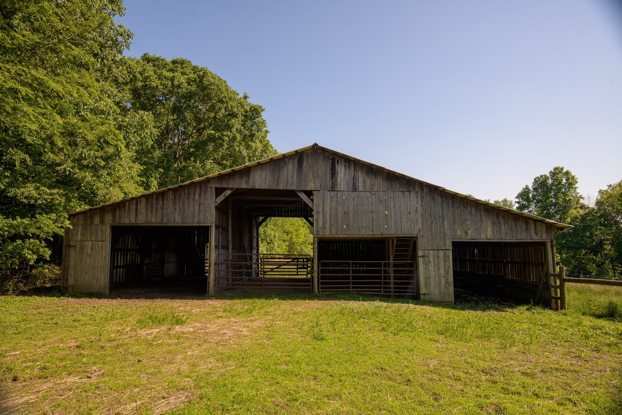 804 Chestnut Grove Road Pulaski, TN 38478 - Photo 32 of 61 a front view of a house with a yard