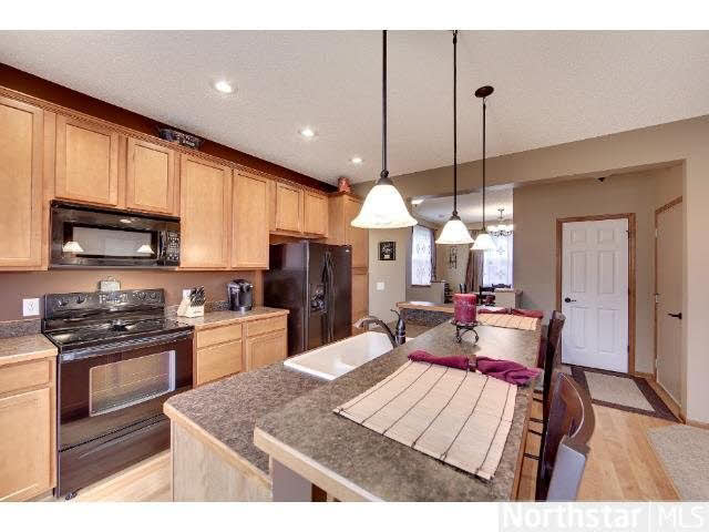 650 Ravencroft Road Waconia, MN 55387 - Photo 6 of 18 Gallery Image 6