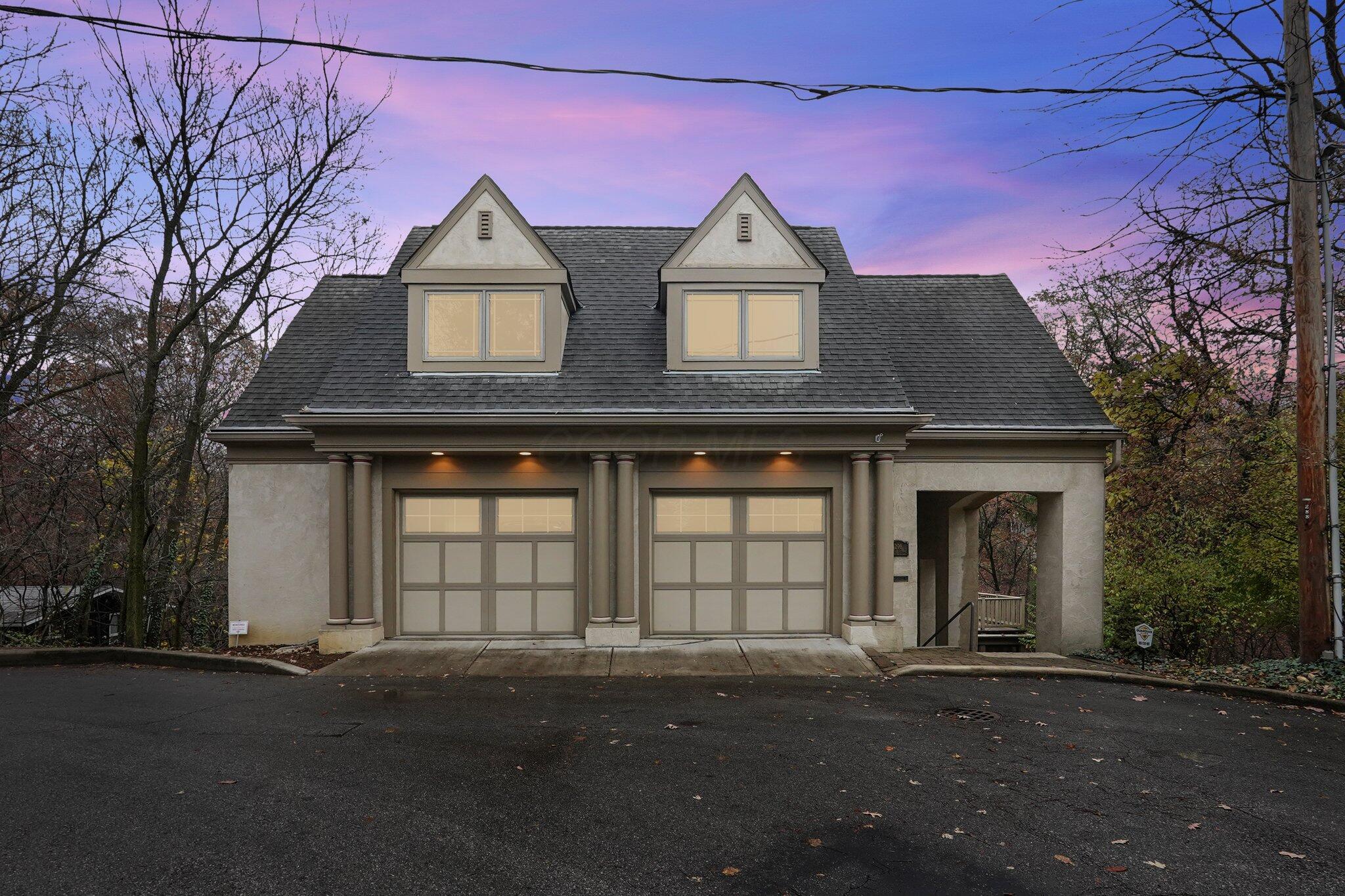 296 Walhalla Road Columbus, OH 43202 - Photo 3 of 75 1-web-or-mls-296-walhalla-rd