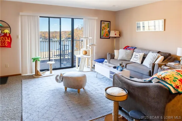 $224,900 | 74 Eleven W Court, Unit 2C, Sunrise Beach, MO 65079