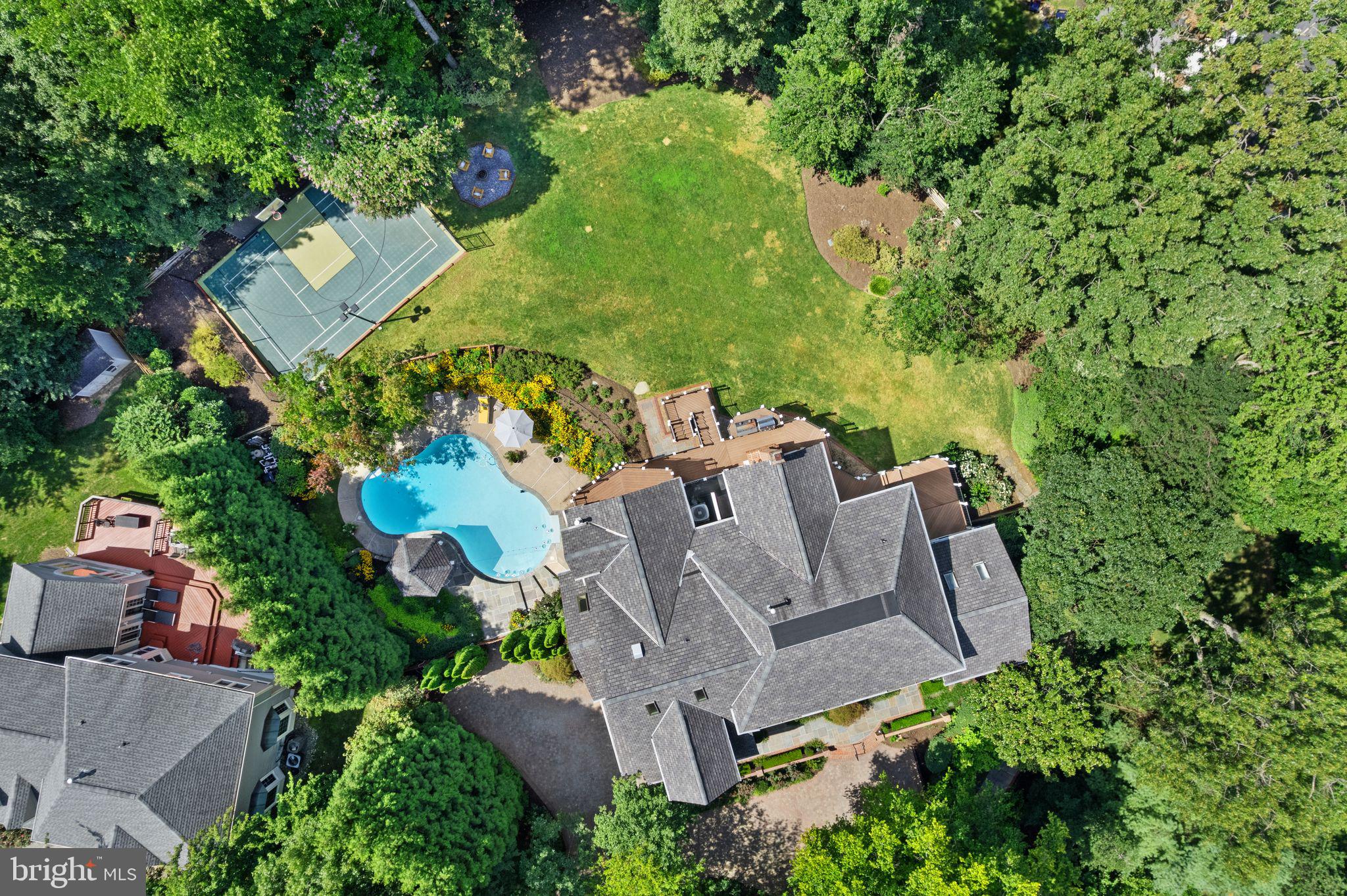 1236 Tottenham Court Reston, VA 20194 - Photo 77 of 82 Gallery Image 77