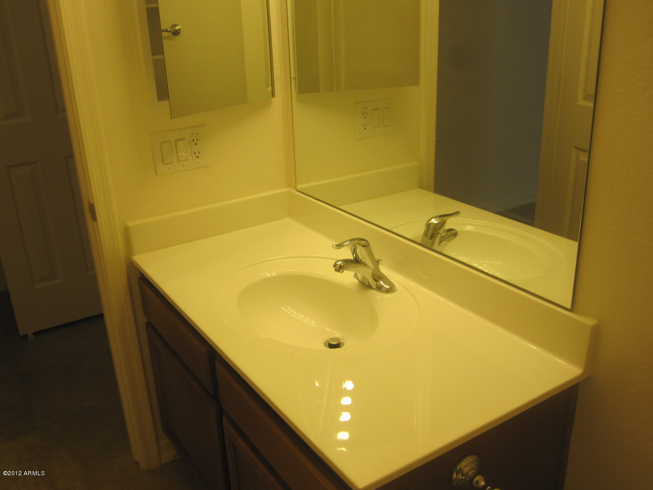 2624 West Maldonado Road Phoenix, AZ 85041 - Photo 11 of 20 2