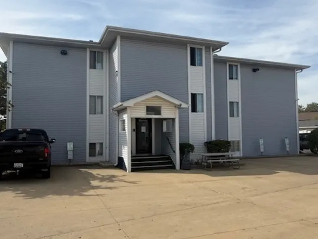 $81,950 | 3170 West Monroe Street, Unit 309, Waukegan, IL 60085
