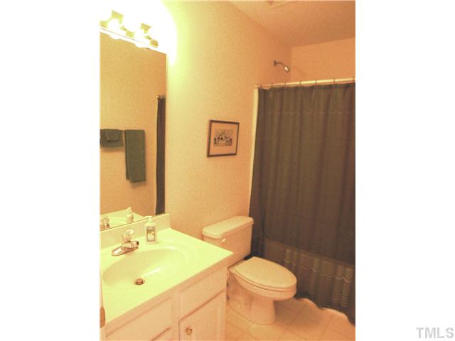 8730 Compass Lane Raleigh, NC 27615 - Photo 10 of 21 Upstairs hall bath