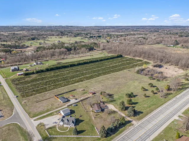 $125,000 | 5.26-acres 5.26-acres Us-10, Scottville, MI 49454