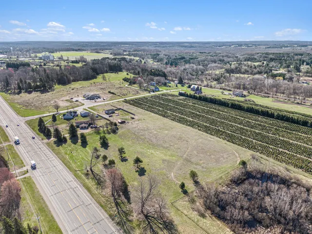 $125,000 | 5.26-acres 5.26-acres Us-10, Scottville, MI 49454