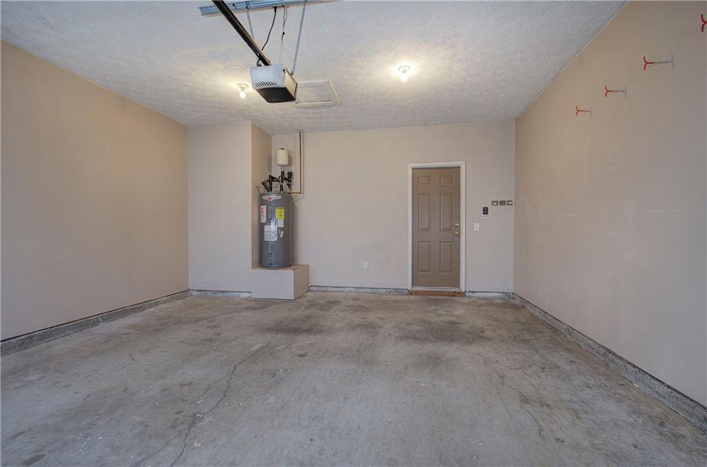 25 Haley Place, Unit 3 Cartersville, GA 30121 - Photo 33 of 45 a view of an empty room