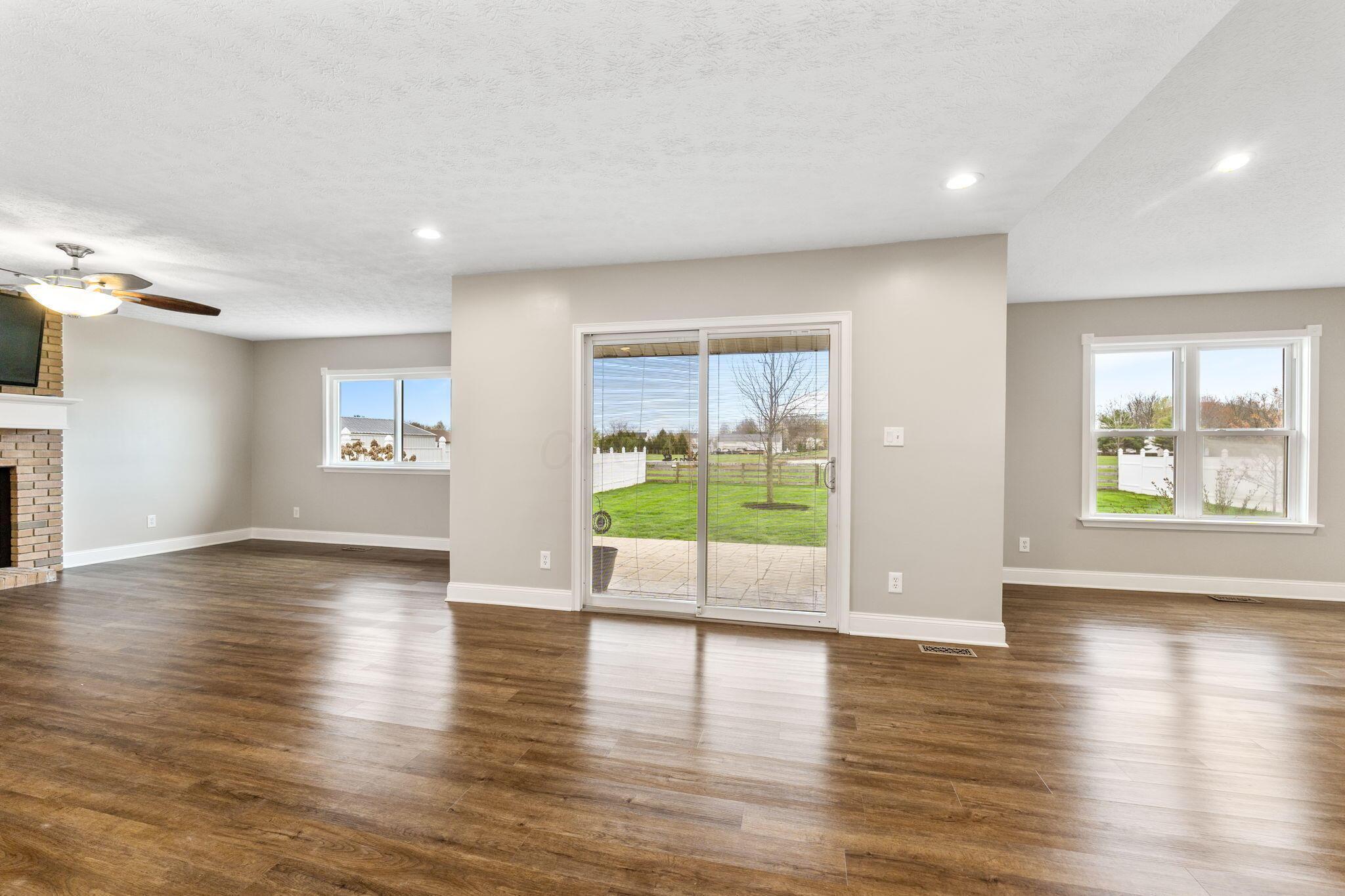 14103 Lockbourne Eastern Road Ashville, OH 43103 - Photo 18 of 73 14103 Lockbourne Eastern Rd (Interior)-1