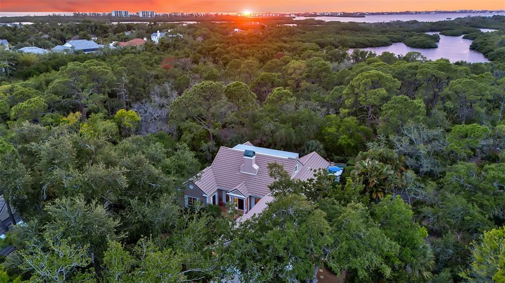 156 Bishopscourt Road Osprey, FL 34229 - Photo 3 of 84