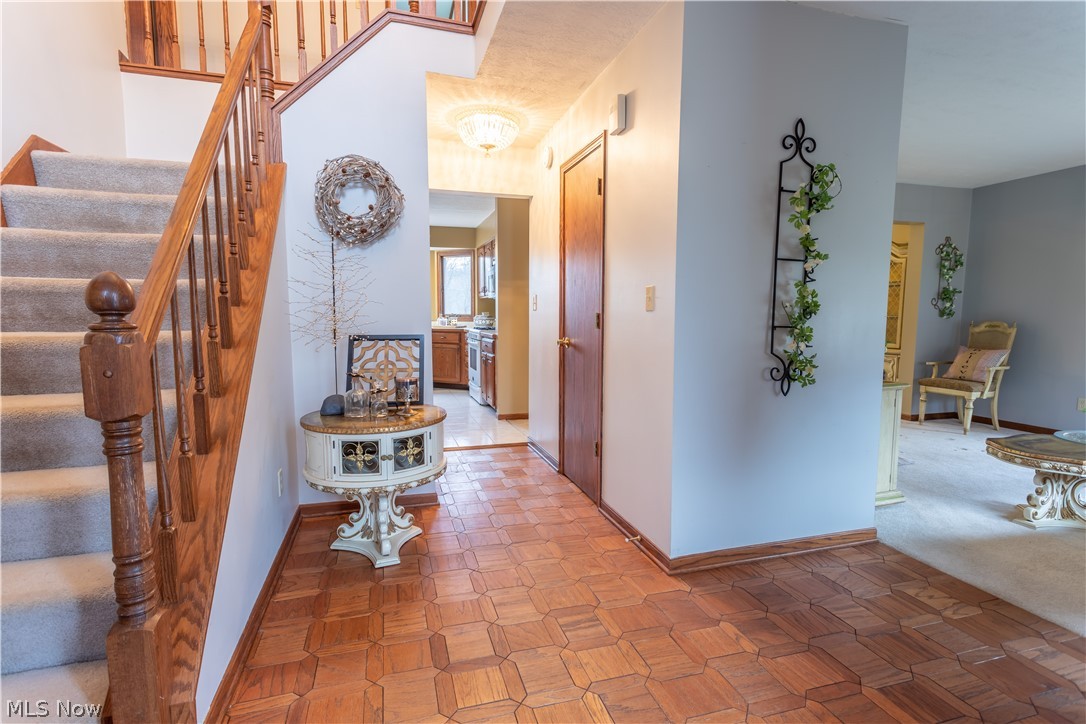 1806 Berna Road Akron, OH 44312 - Photo 3 of 35