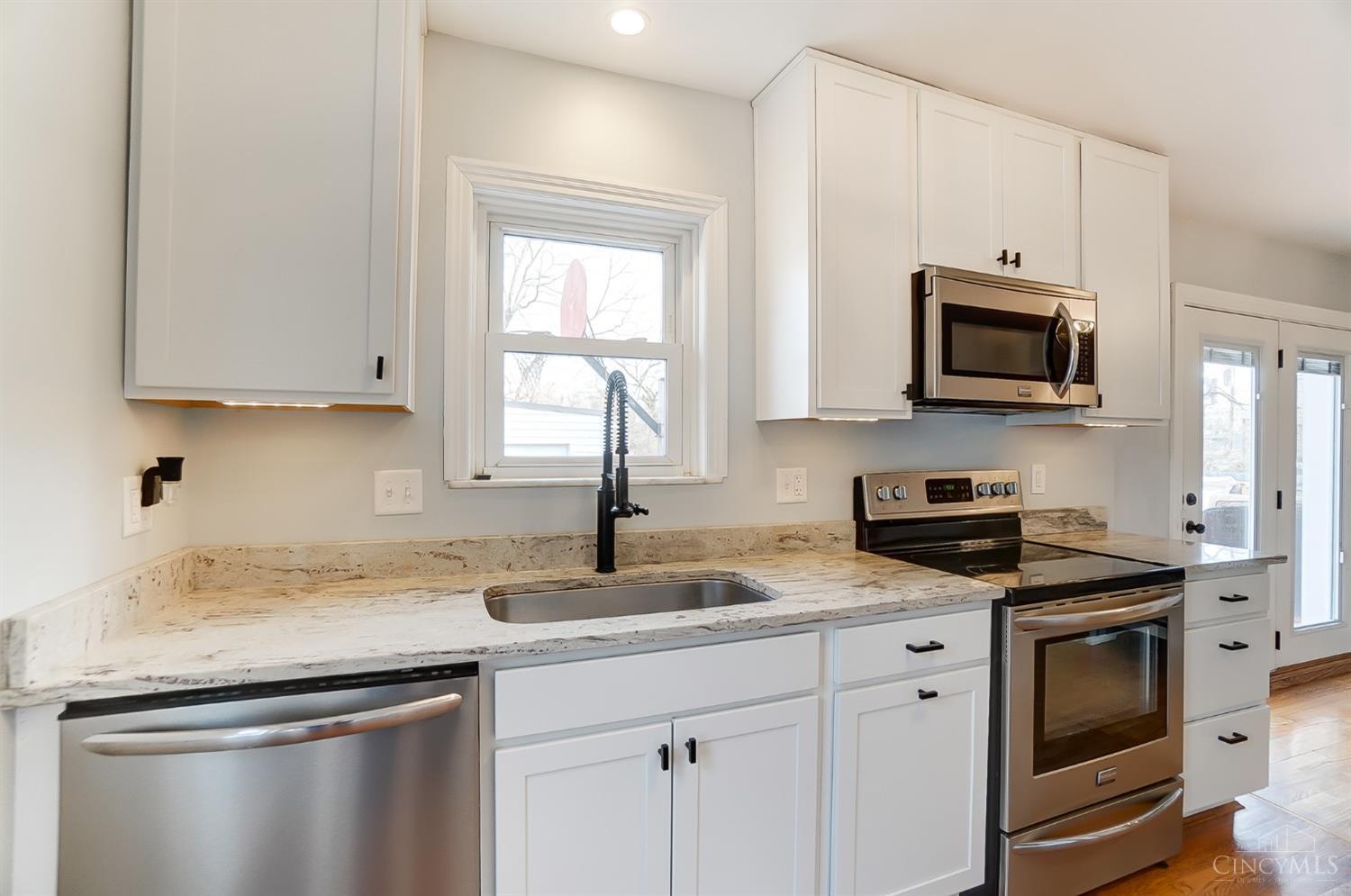 7174 Dunn Road Cincinnati, OH 45230 - Photo 17 of 58 Gallery Image 17