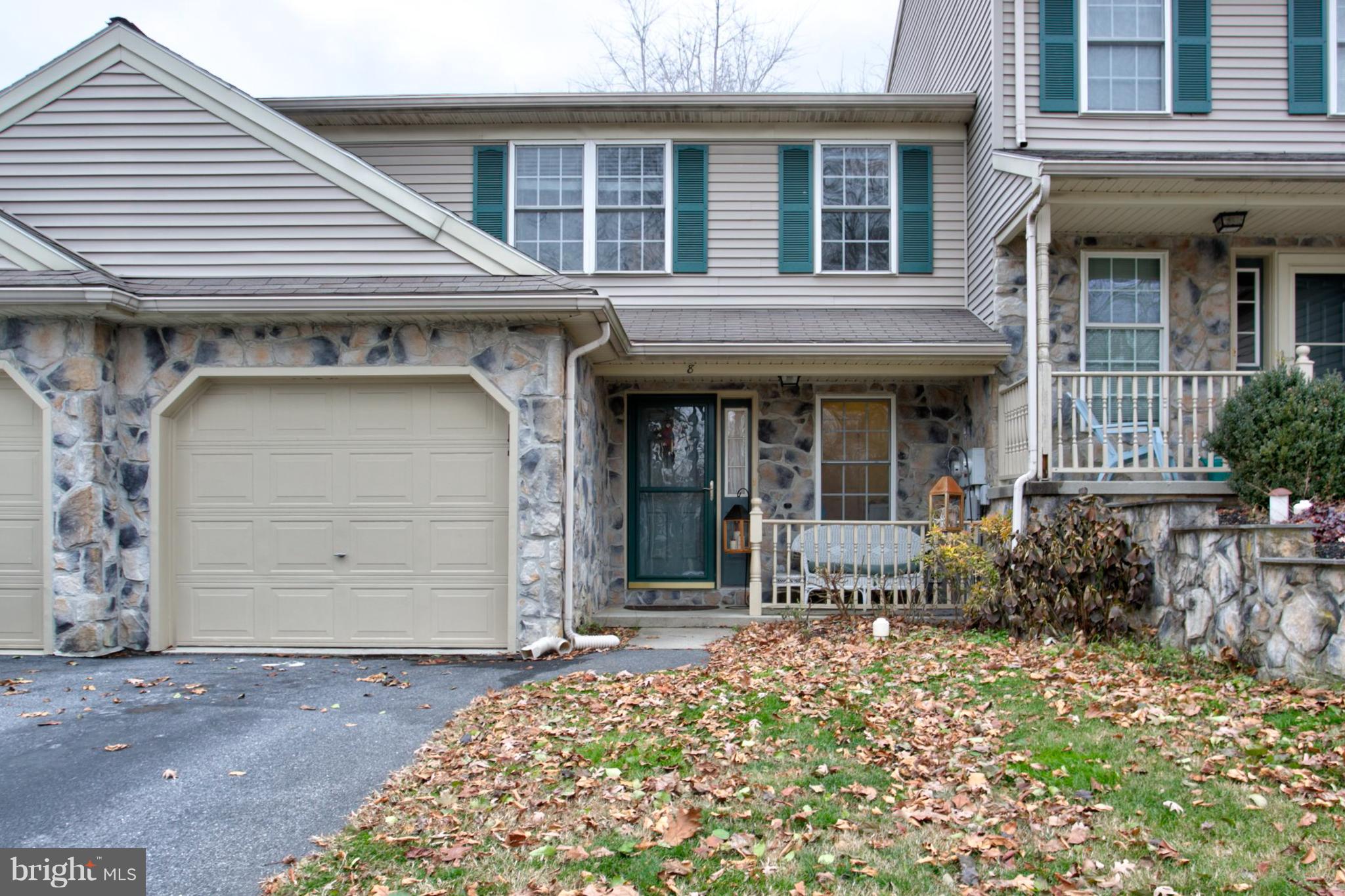 8 Heron Road Lititz, PA 17543 - Photo 1 of 30