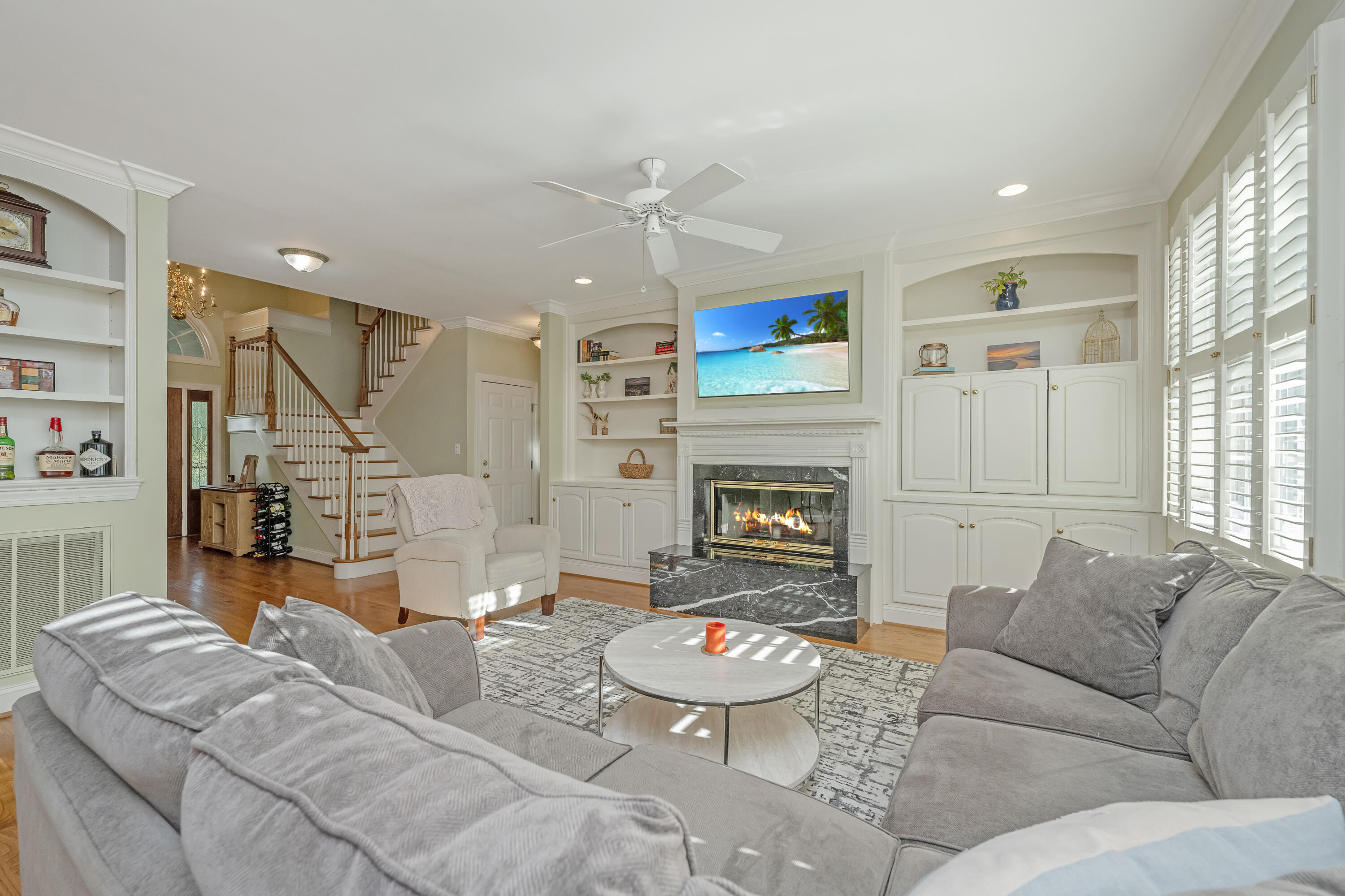 308 Jamesbury Road Charleston, SC 29492 - Photo 6 of 56 Living Room