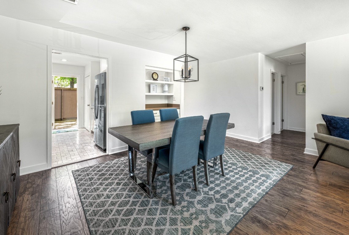 3314 Sea Marsh Road Fernandina Beach, FL 32034 - Photo 5 of 32 a view of a dining room with furniture