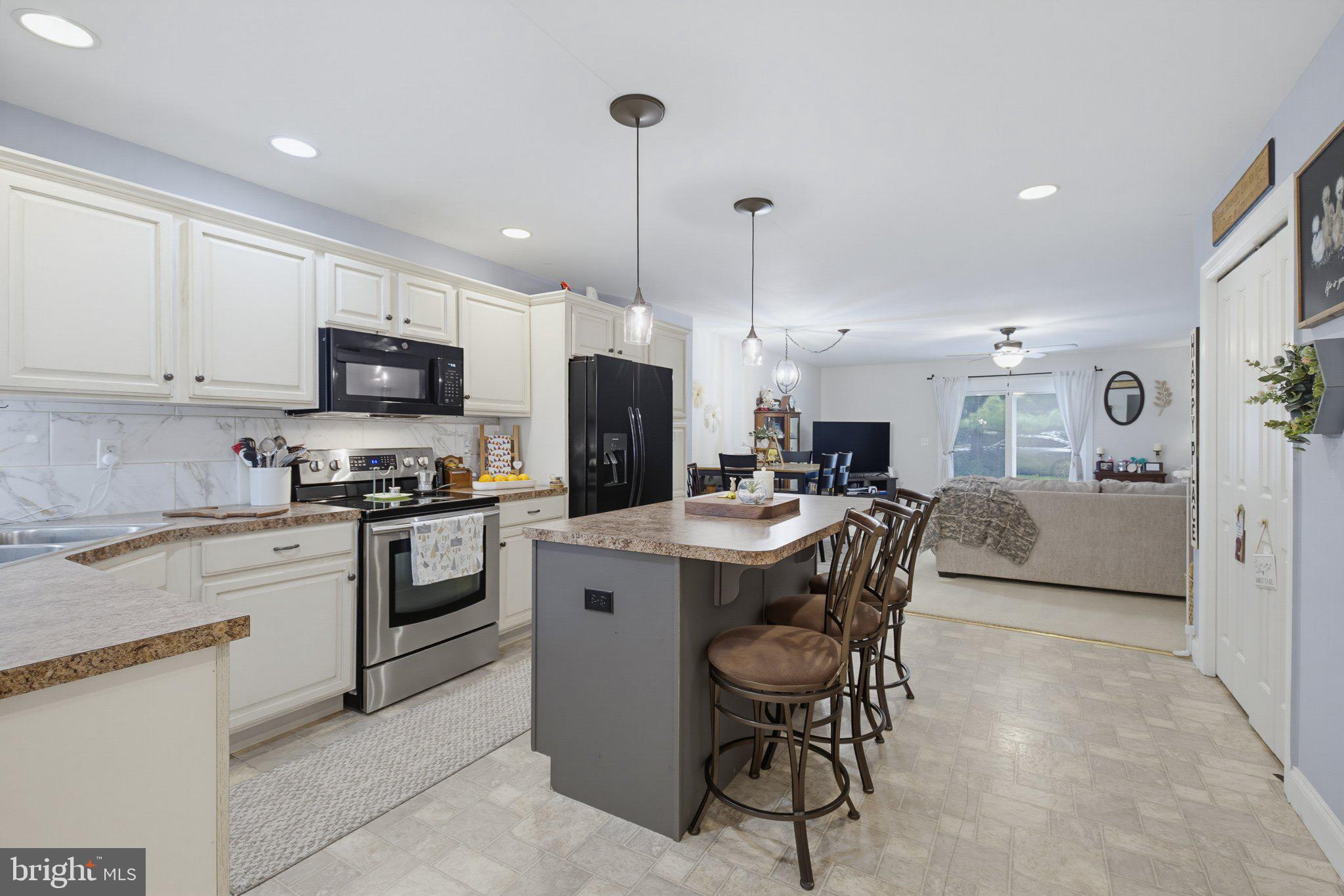 48 Harvest Road, Unit 18 Lancaster, PA 17602 - Photo 7 of 40