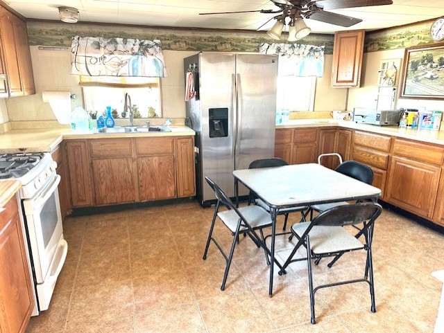 536 Hicks Road Harmon, IL 61042 - Photo 6 of 8 a kitchen with a table and chairs in it