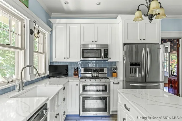 $799,000 | 140 East High Street, Jeffersonville, IN 47130