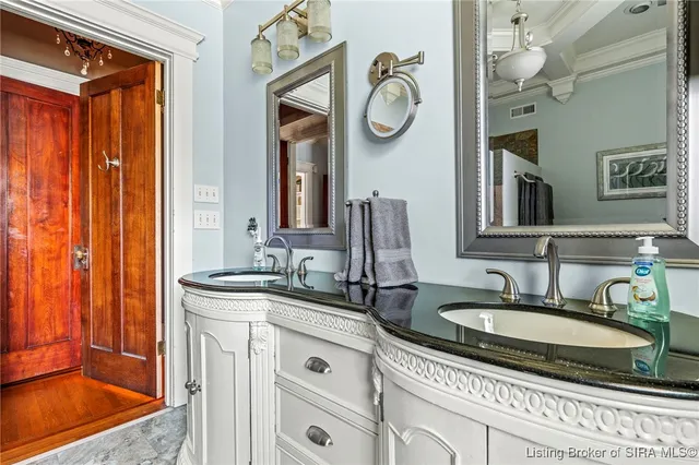 $799,000 | 140 East High Street, Jeffersonville, IN 47130