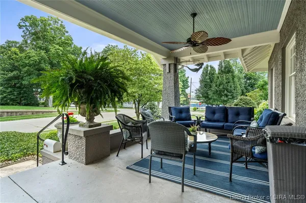 $799,000 | 140 East High Street, Jeffersonville, IN 47130