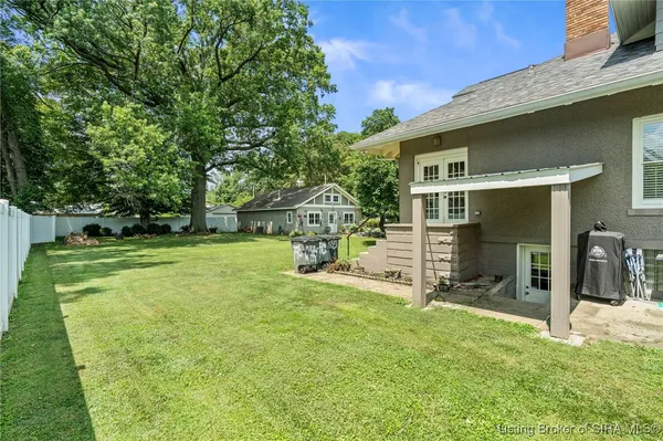 $799,000 | 140 East High Street, Jeffersonville, IN 47130