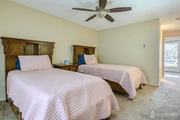 $360,000 | 110 C Chatham Drive, Monroe Township, NJ 08831