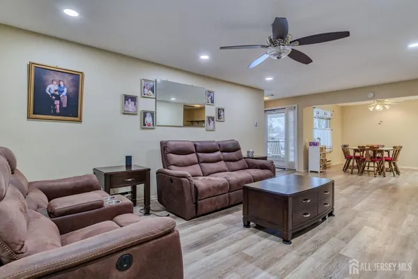 $360,000 | 110 C Chatham Drive, Monroe Township, NJ 08831