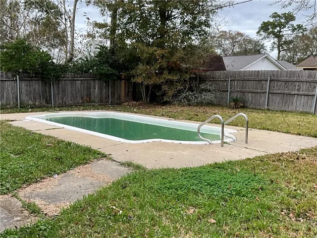 $180,000 | 325 Cawthorn Drive, Slidell, LA 70458