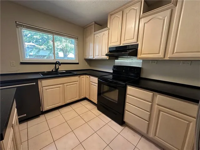 $180,000 | 325 Cawthorn Drive, Slidell, LA 70458