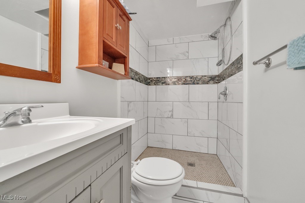 32588 Chestnut Ridge Road North Ridgeville, OH 44039 - Photo 46 of 49 Full bath with vanity and a shower stall