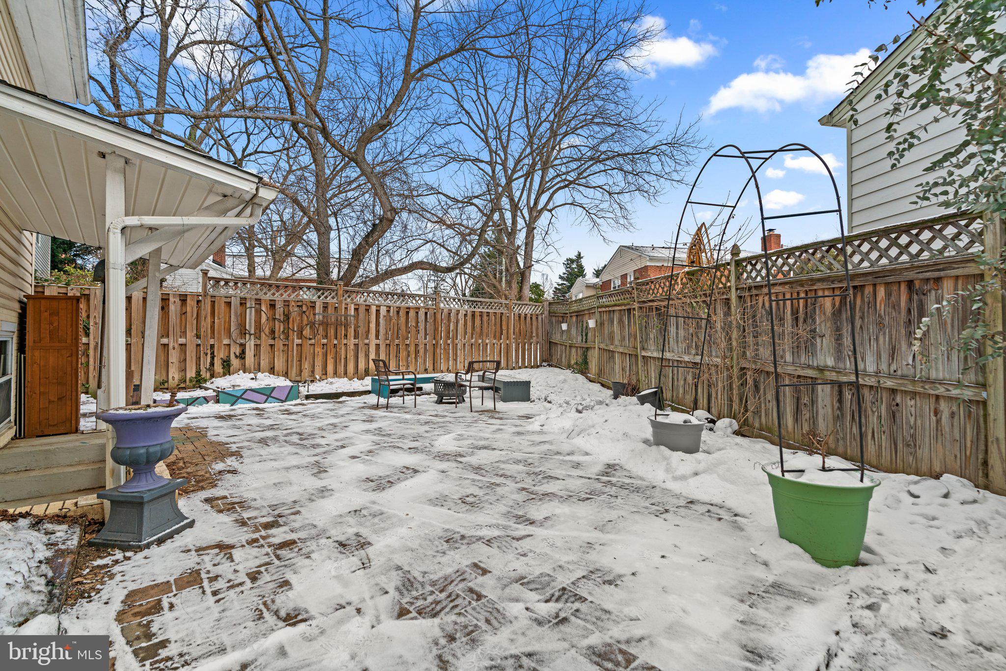 609 Perth Place Silver Spring, MD 20901 - Photo 42 of 46 a view of a yard with wooden fence