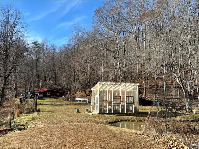 $189,900 | 203 Brannock Lane, Mount Airy, NC 27030