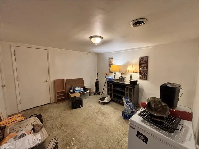 $189,900 | 203 Brannock Lane, Mount Airy, NC 27030