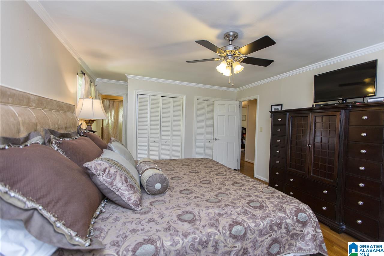 3612 Spring Valley Road, Unit 17 Mountain Brook, AL 35223 - Photo 10 of 35