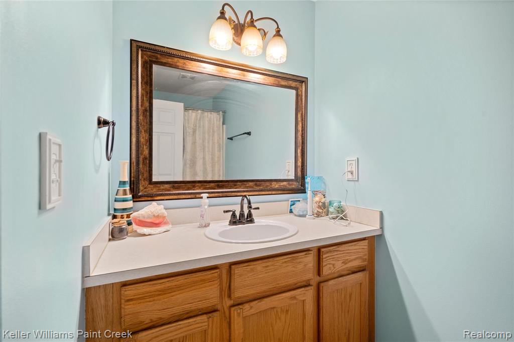 8546 Burt Road Capac, MI 48014 - Photo 22 of 37