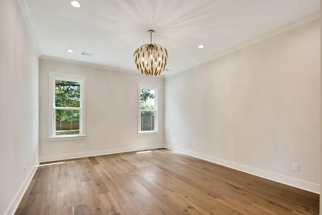 $939,000 | 352 Avon Road, Memphis, TN 38117