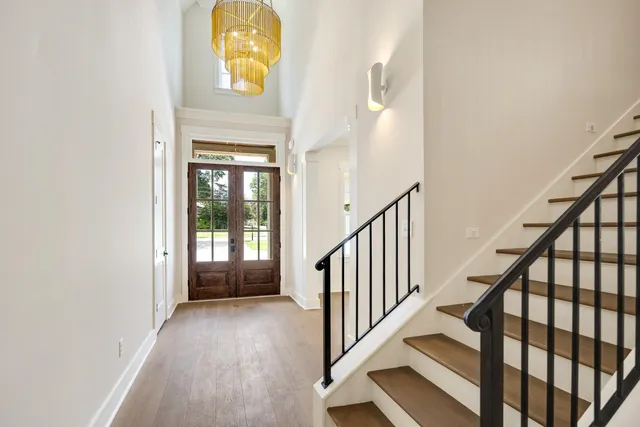 $939,000 | 352 Avon Road, Memphis, TN 38117