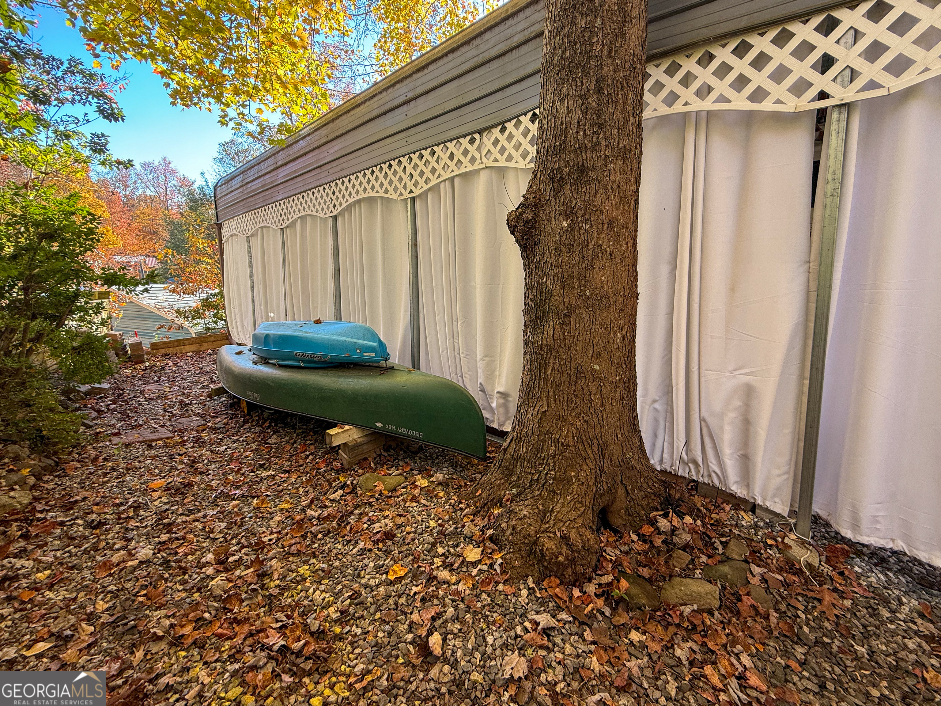 159 Canyon Pass Cleveland, GA 30528 - Photo 18 of 19 a backyard of a house