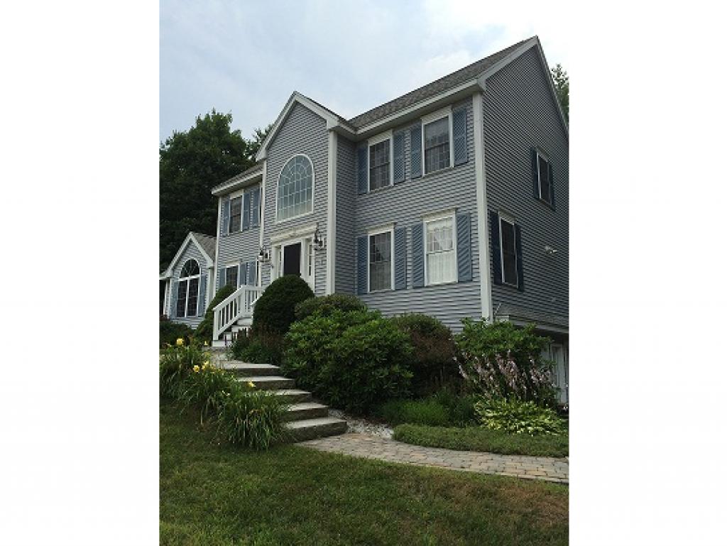 154 Fremont Road Sandown, NH 03873 - Photo 2 of 14